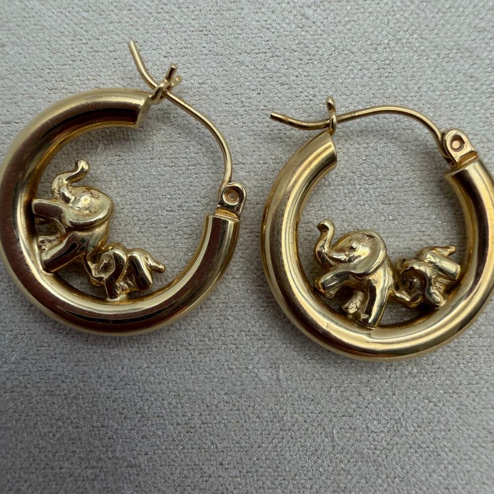 Vintage 14K Yellow Gold Mother & Baby Elephant Hoop Earrings - 4g